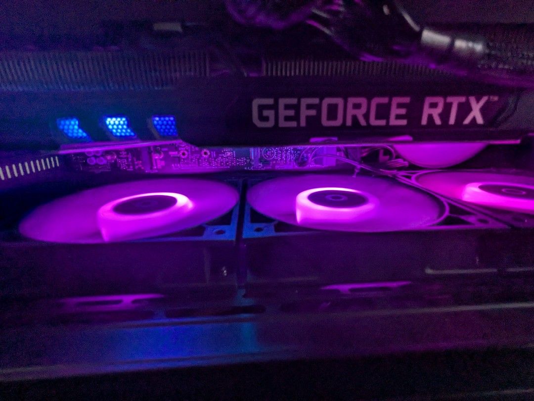 Custom Gaming PC with RTX 307065604530522498112