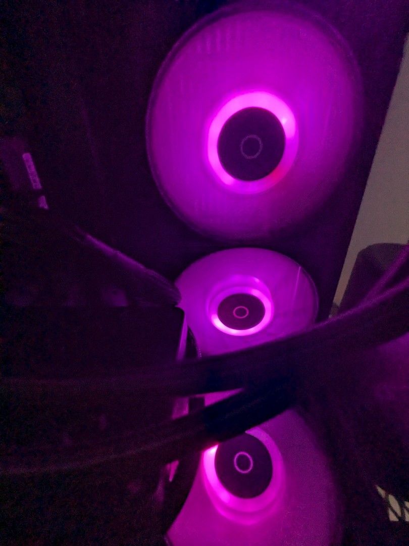 Custom Gaming PC with RTX 307065604530522498113