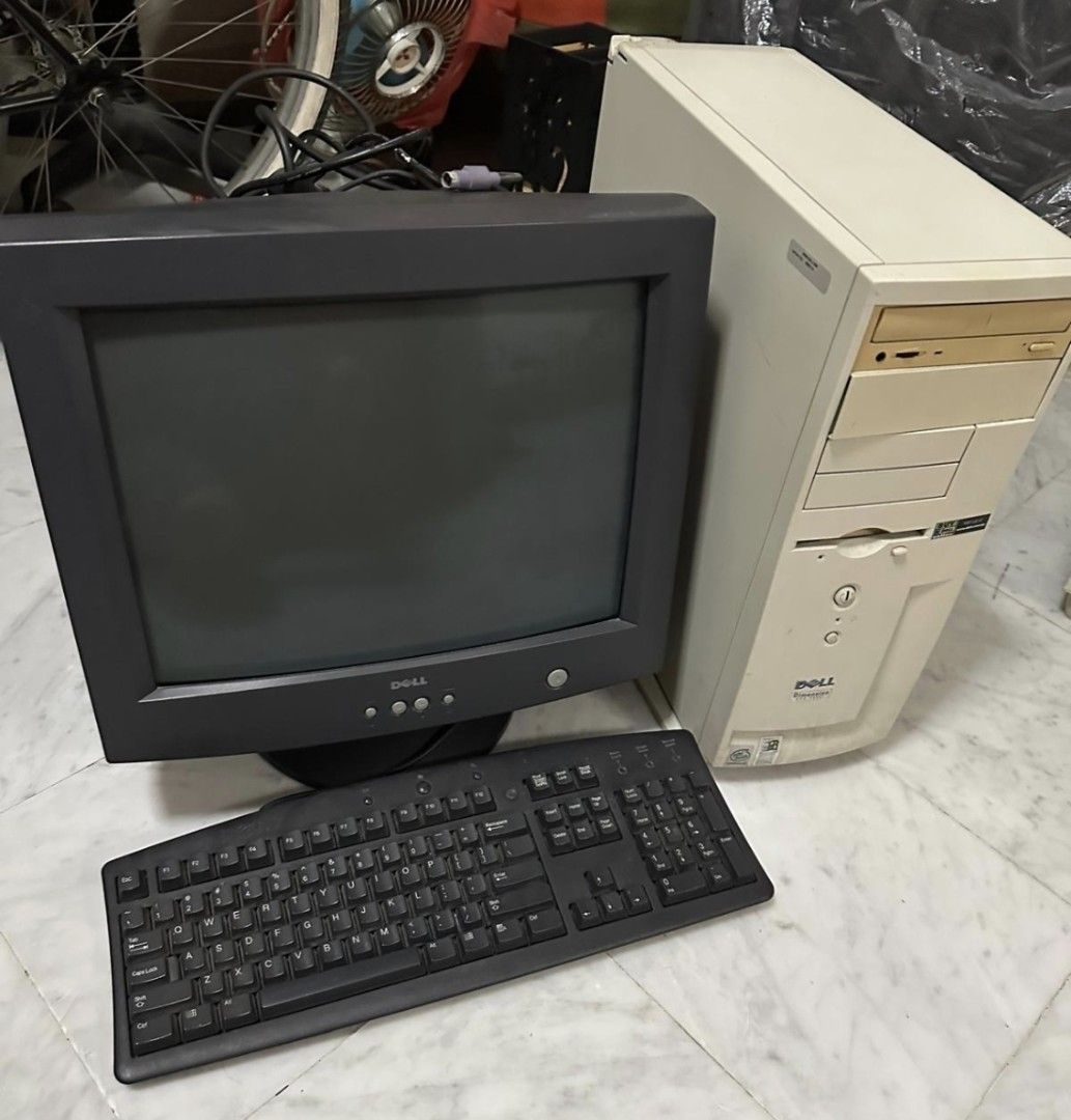 Dell Desktop Computer Set - Monitor, Keyboard, PC65604530510851110