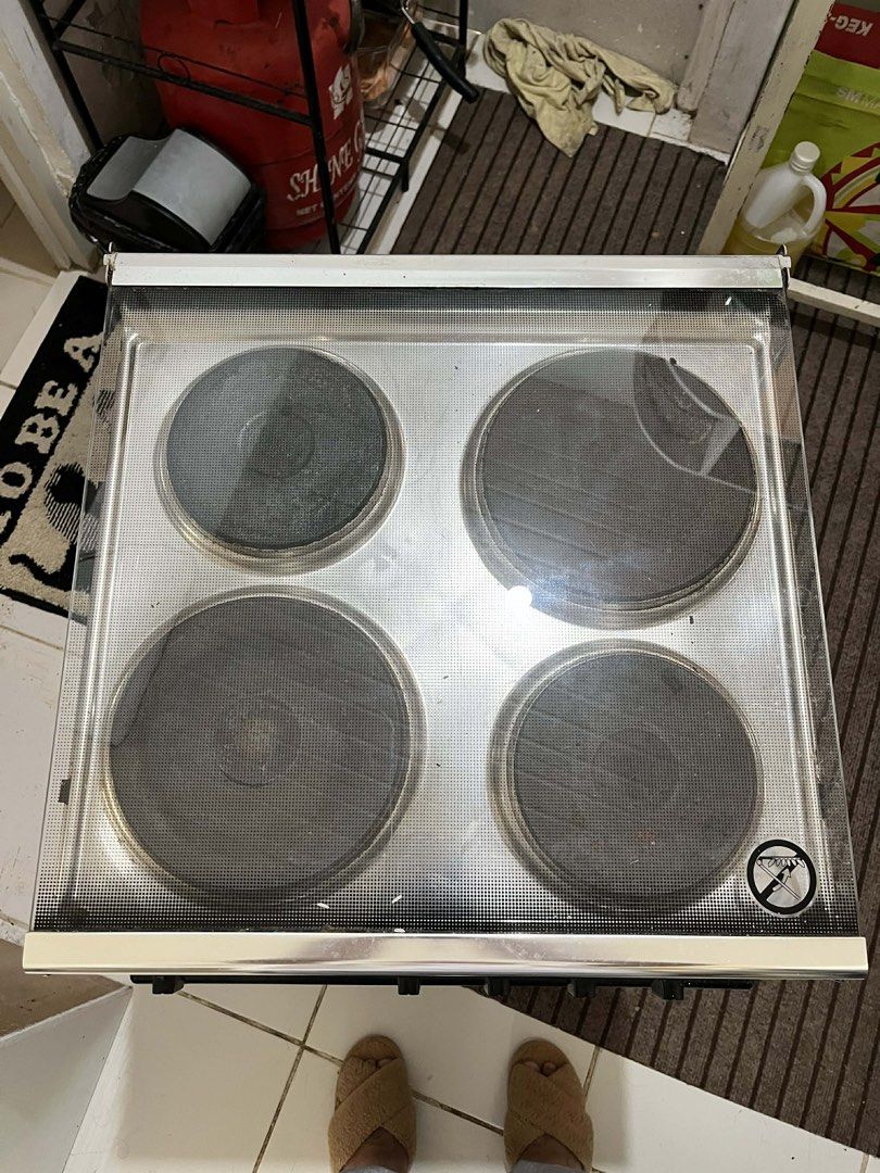 Elba EK 55 X 440 Electric Oven (Category: Ovens & Toasters) located in Manila. Submitted by joyzelew22 (Listing ID 1424246898, Image 3). Description: Elba EK 55 X 440 Electric Oven ₱15,000 Original Price: ₱37,000 Good as new, just dirty Already a good steal RFS: In need of funds and moving out. .