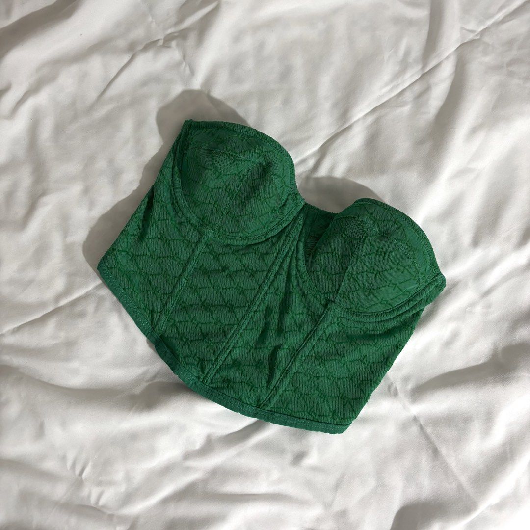 Green Corset Top (Category: Others Tops) located in Manila. Submitted by ace_clutter (Listing ID 1424299714, Image 2). Description: can fit up to medium .