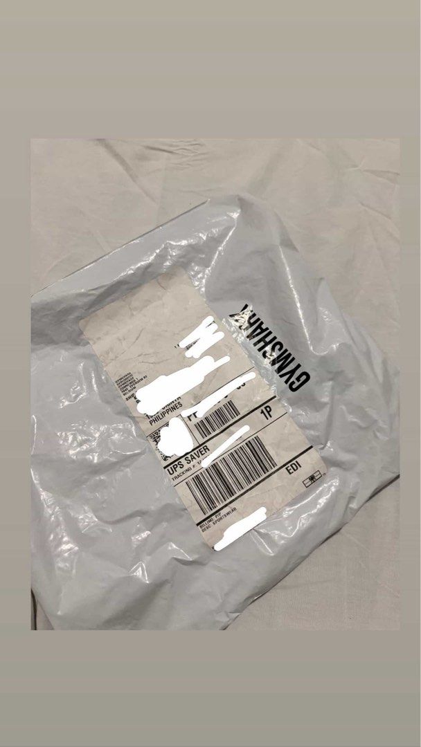 Gymshark Compression T-Shirt - Black (Category: Activewear) located in Angono. Submitted by kalidope (Listing ID 1424265975, Image 2). Description: bought this shirt from the official gymshark website, got it for 2400 including shipping + tax unopened and brandnew .