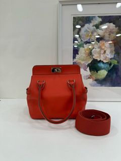 （分類：）位於 。 由 bk_luxury 提交（商品編號 1424271285，圖片 1）。簡介： 。