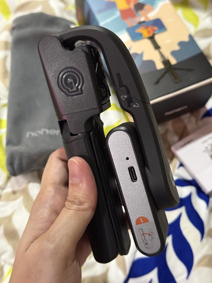 Hohem iSteady Q Selfie Stick (Category: Gimbals & Stabilizers ) located in Paranaque City. Submitted by gemkin1127 (Listing ID 1424254576, Image 2). Description: - Slightly used - Complete inclusions - Box , manuals, type-c cable.