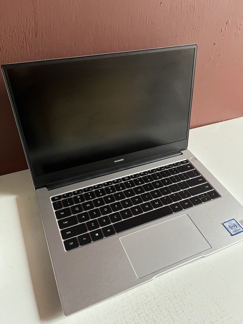 Huawei Laptop For Sale!! (Category: Laptops & Notebooks) located in San Pablo. Submitted by kaielaiza (Listing ID 1424223796, Image 2). Description: For Sale: Huawei MateBook D14 – Good Condition • Intel i3-10110U • 8GB RAM • 256GB SSD • 14” Display • Original charger included • no box 15k na lang po (nego) Note: Small dent as shown in photo. Laptop works perfectly. Serious buyers only. Location: Taguig .