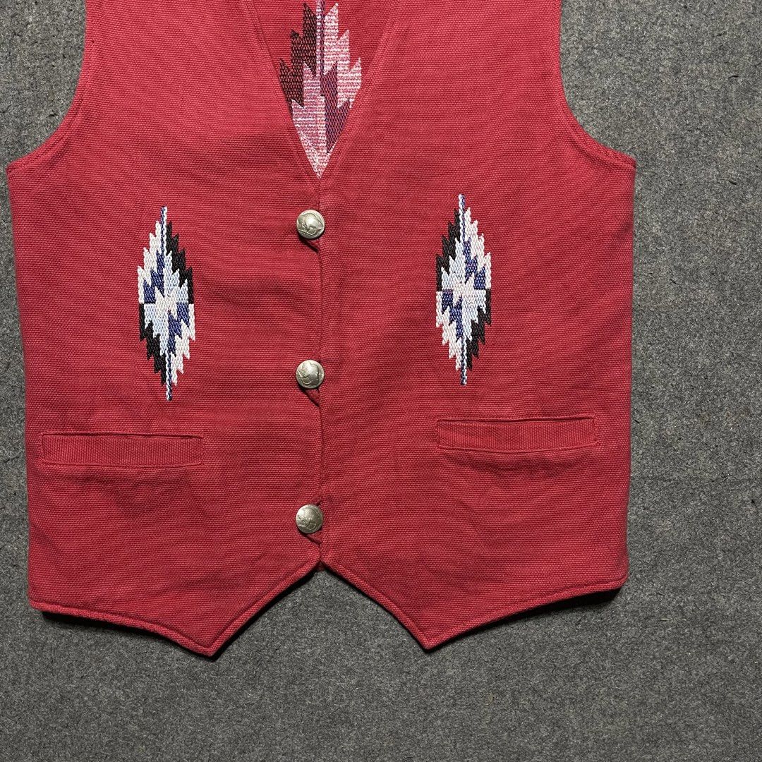 I.H. Planning Special Steppe chimayo Wool vest (Category: Vests) located in Zamboanga. Submitted by rag_20 (Listing ID 1424331836, Image 3). Description: I.H. Planning Special Steppe chimayo Wool vest “Steppe” is a niche artisan brand known for handwoven textiles, often inspired by Southwestern and Central Asian heritage. Their Chimayo wool vests typically feature authentic hand-loomed wool from New Mexico, characterized by the iconic “Chimayo De