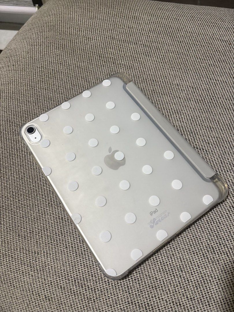 Ipad 10th Generation 64GB (Category: iPad) located in Pasig City. Submitted by jami.declutters (Listing ID 1424316717, Image 3). Description: Rfs: Di masyado nagagamit Makinis, walang gasgas Lady owned With free case Bought for ₱24,490 Selling for only ₱16,000 MOD: Lalamove / JNT 📍 Pasig .