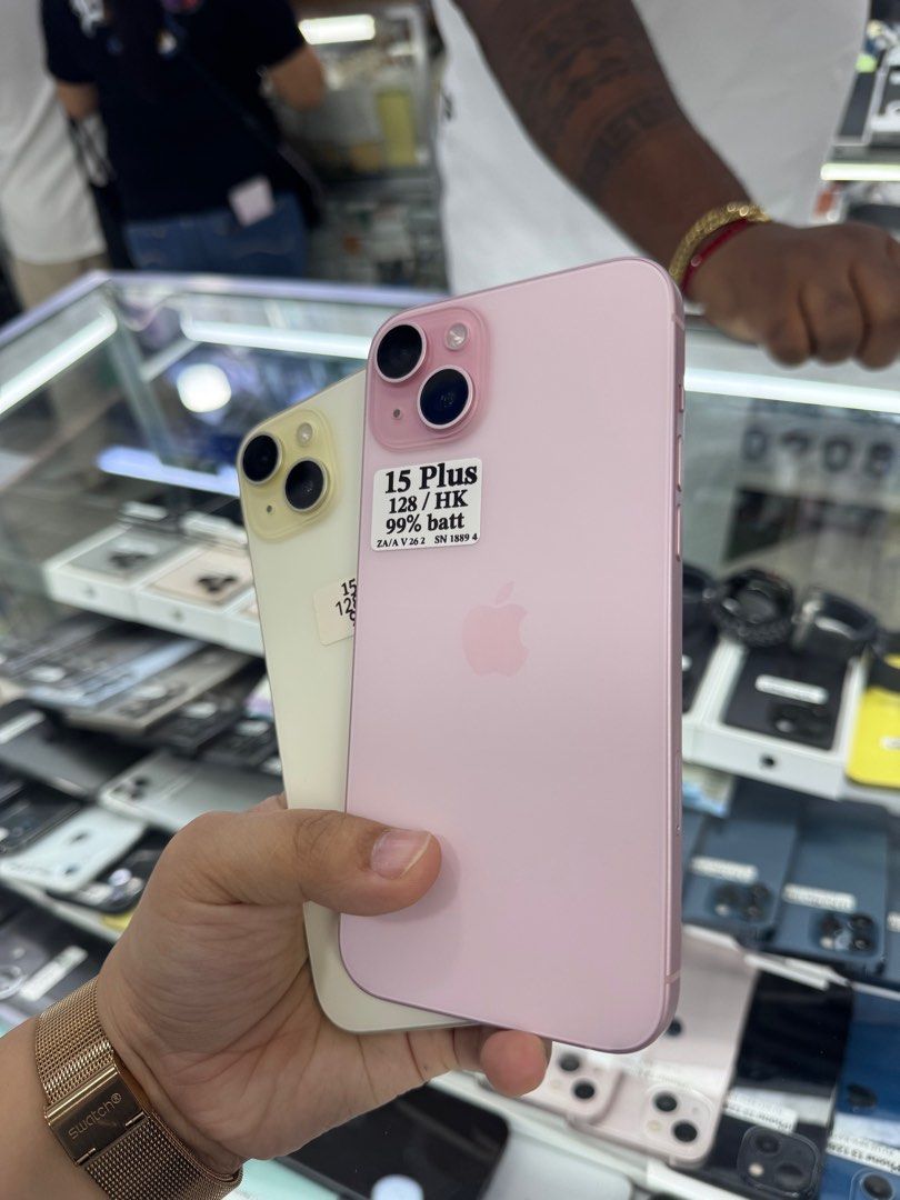 Iphone 15+ 128gb dualsim good batt fu (Category: iPhone 15 Series) located in San Juan City. Submitted by javedsgadgetshop (Listing ID 1424266633, Image 3). Description: INSTALLMENT OPTIONS : SPAY LATER / GGIVES / CREDIT CARD! WE BUY AND SELL SO PWEDE MAGBINTA OR SWAP ! Quick Specs : 💵 Iphone 15+ •128gb •CH Variant •95% batt health •Factory unlock •95% Smoothness •No hidden issue | No Repaired •100% Authentic | Not Refurbished •w/ OEM Charger & 