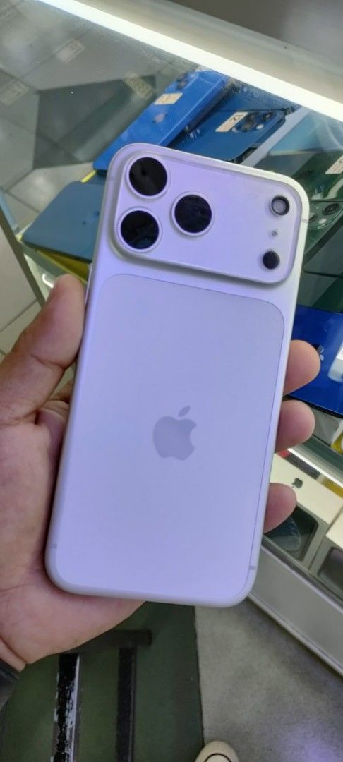 IPHONE 17 PRO MAX 512 GB NTC (Category: iPhone 17 Series) located in Manila. Submitted by westclutchtradinggadgetinco. (Listing ID 1424319191, Image 1). Description: SALE OR SWAP ! MABILIS KAUSAP ! LEGIT SELLER ! W/ WARRANTY 💯💯💯 •IPHONE 17 PRO MAX •512 GB (Other storage is also available) •Silver (Other color is also available) •Factory Unlock / Openline NTC •100% Battery Health 67 CC •Face ID Working •Truetone Working •No Hidden Issues | Unli