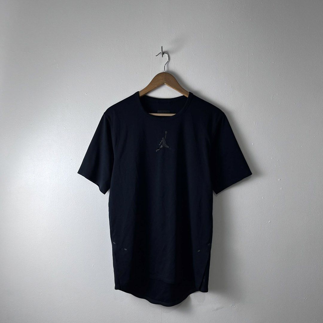 Jordan Black T-shirt - Size S (Category: Tshirts & Polo Shirts ) located in Bacolod City. Submitted by dashloots (Listing ID 1424190582, Image 1). Description: - Black Jordan t-shirt - Size: Small (S) - Features the iconic Jumpman logo - Classic crew neck design - Short sleeves - Jordan branding on the side - Made with comfortable fabric - Perfect for everyday wear and workouts.