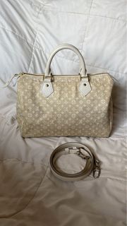 (Category: ) located in . Submitted by luxbag88 (Listing ID 1424217331, Image 1). Description: .