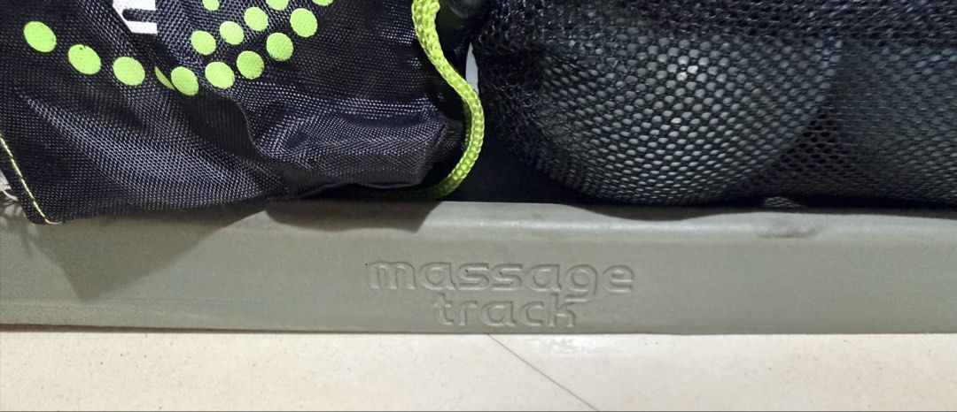 massage track (Category: Massage Devices) located in Taguig. Submitted by toyang50 (Listing ID 1424196535, Image 2). Description: - Massage Track set - Includes massage balls (various colors) and roller - Convenient tray for storage - Ideal for muscle relief and targeting knots.