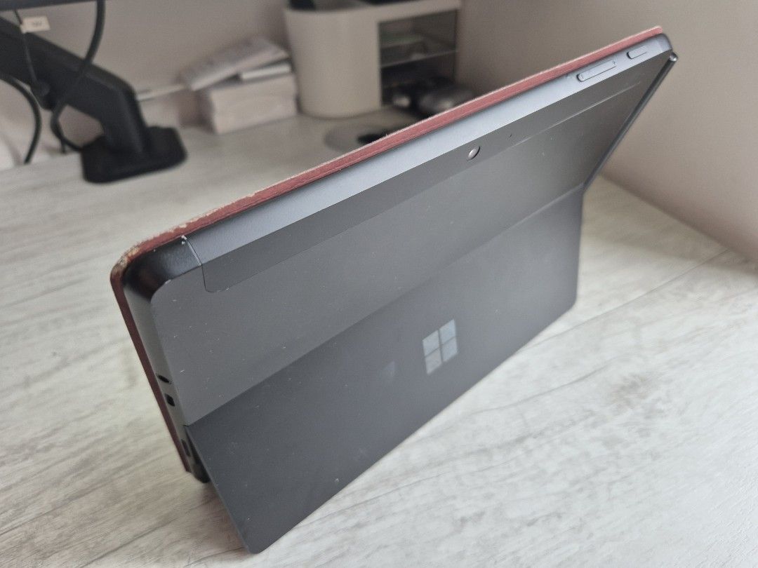 Microsoft Surface Go 3 Tablet with keyboard and pen412341649729146882