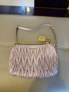（分類：）位於 。 由 aliceginny 提交（商品編號 1424248300，圖片 1）。簡介： 。