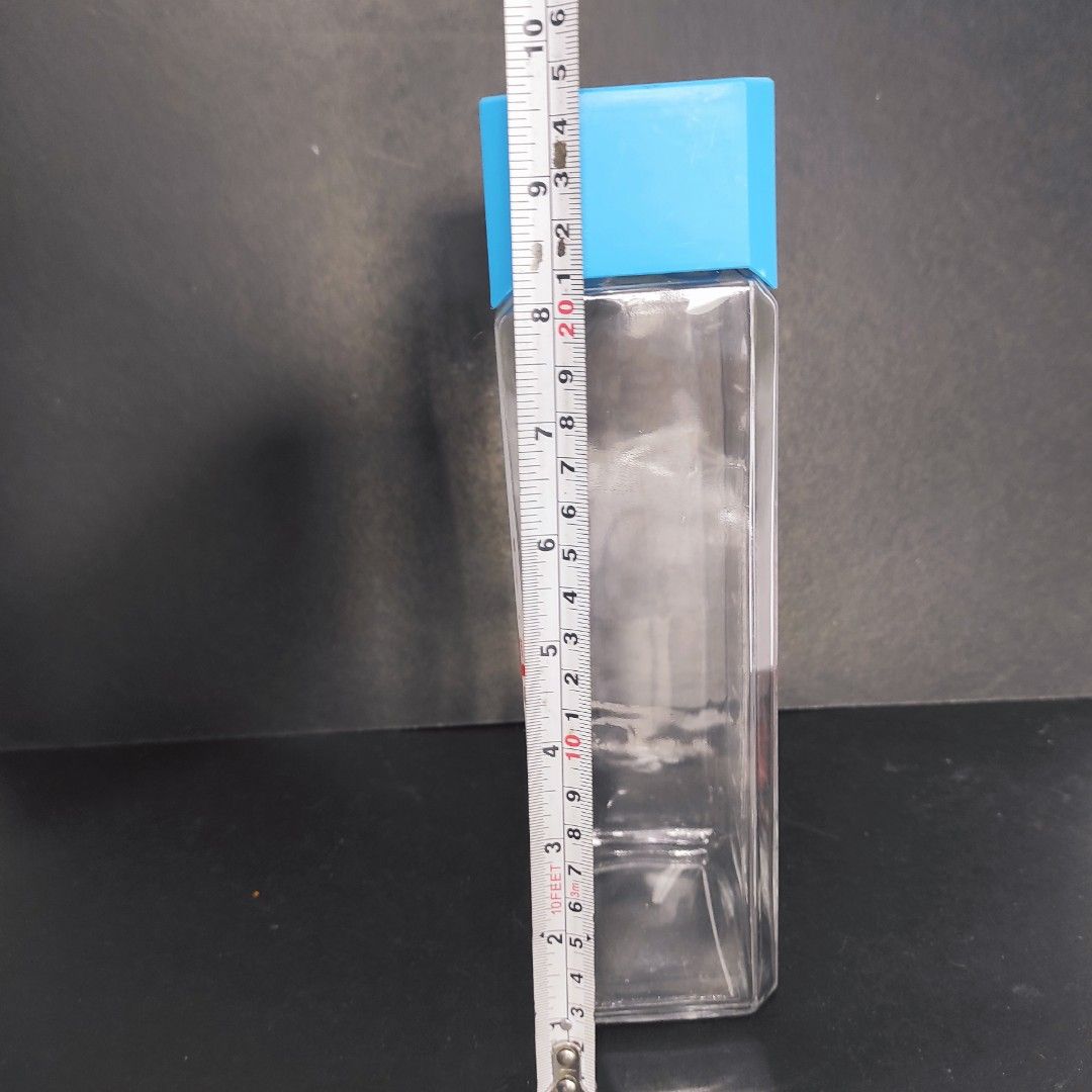 Nescafe Excella Glass Bottle (Category: Water Bottles & Tumblers) located in Cainta. Submitted by fukunekojapansurplus (Listing ID 1424206639, Image 3). Description: 200 pesos no issue Nescafe Excella glass bottle - Blue cap - Rectangular shape - Dimensions: Approximately 10cm (length) x 4cm (width) - Clear bottle - Features Nescafe logo and "World's Best Beans" print ✨ A quick Yes or No after inquiry is appreciated ✨ 📍 Mayfield Park Residences 