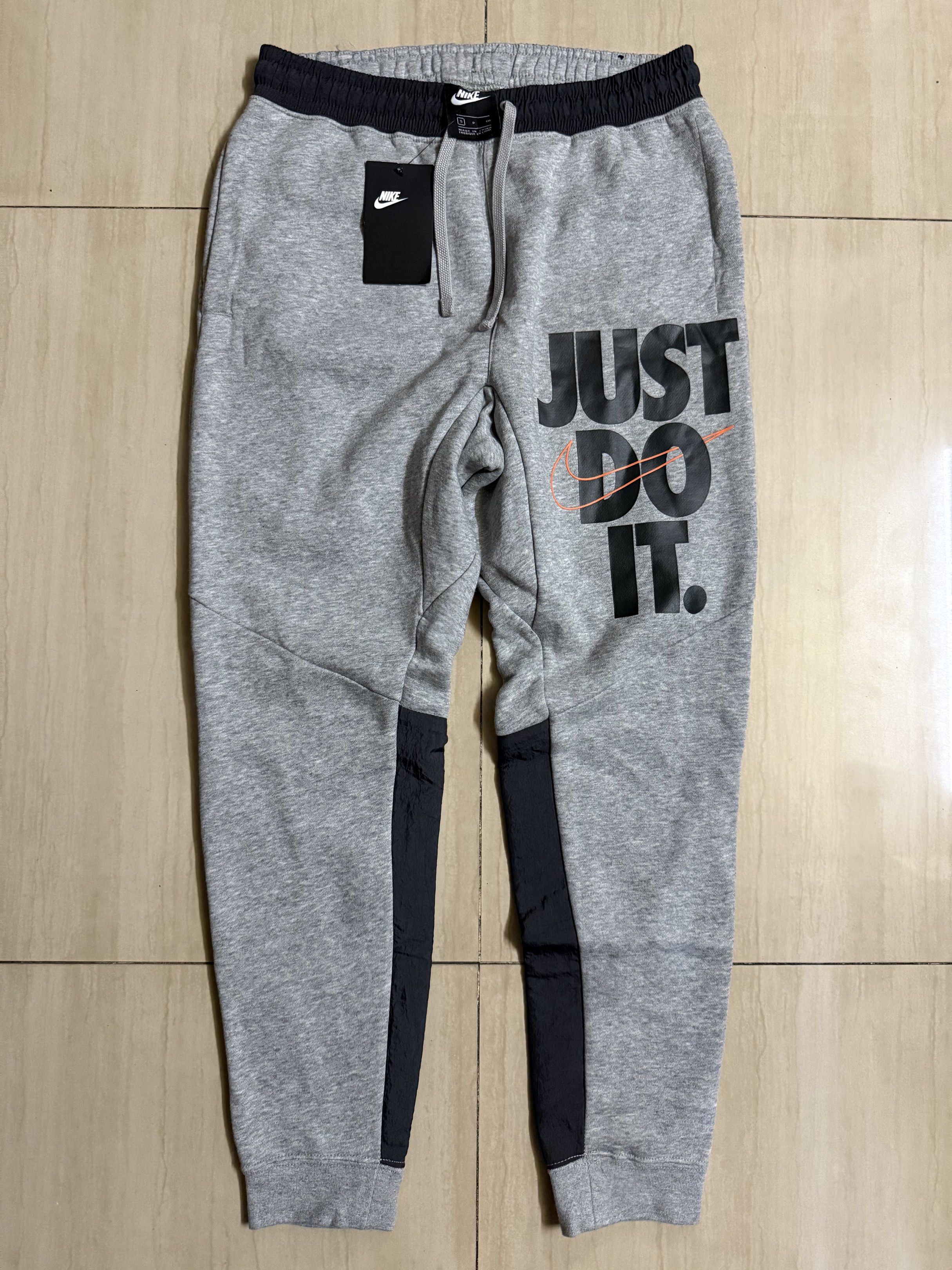 just do it nike sweat pants