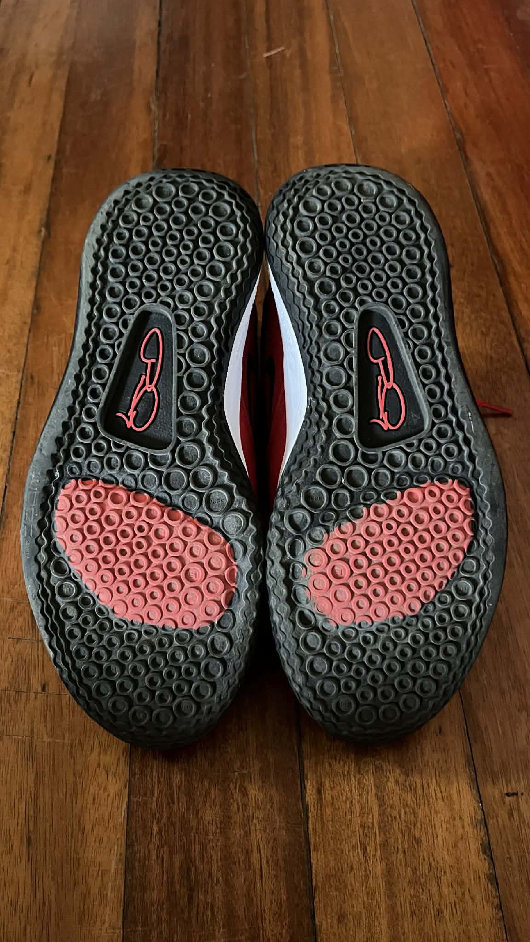 Nike PG 3 Red Basketball Shoes (Category: Sneakers) located in Paranaque City. Submitted by kim_mint (Listing ID 1424263280, Image 3). Description: The price is negotiable, just PM. SF will be shouldered by the buyer. - Complete with box - Nike PG 3 basketball shoes - Red and black color scheme - Red laces and upper with black accents - Black soles with red detailing - PG logo on tongue and heel RFS: Decluttering Loc: Parañaque City.