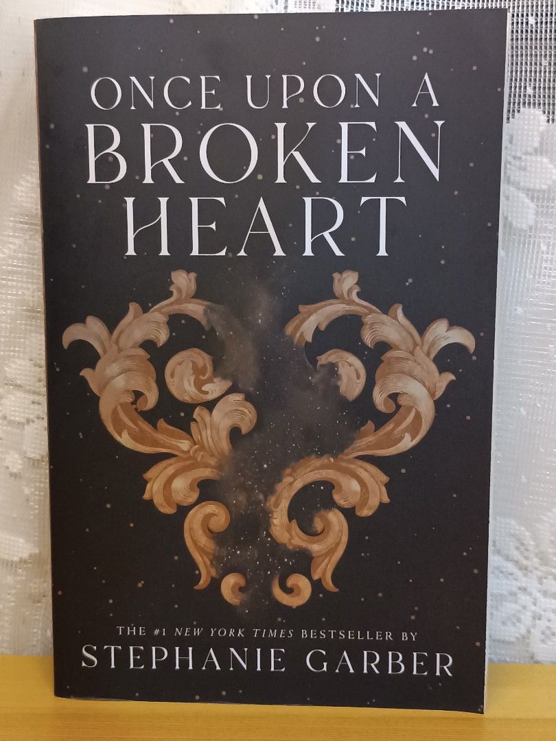 Once Upon a Broken Heart by Stephanie Garber (Category: Storybooks) located in Balanga. Submitted by bookandbuildph (Listing ID 1424281726, Image 1). Description: Once Upon a Broken Heart by Stephanie Garber Format: Paperback Condition: Good as new, no highlights, minimal tanning Price: ₱500 .