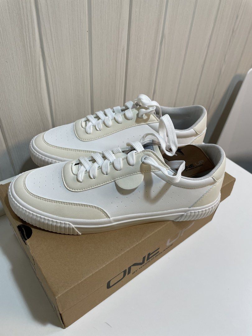 One Up by World Balance Sneakers (Category: Sneakers) located in Manila. Submitted by mishey (Listing ID 1424167375, Image 1). Description: FOR SALE WORLD BALANCE SNEAKERS Never been used!! Price: ₱950.00 (bought it on sale) - One Up by World Balance sneakers - Classic white design - Cream-colored accents on toe and heel - Lace-up closure - Textured sole - Comes with original box rfs: hindi nagagamit Location: Binangonan, Rizal.