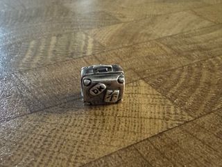 (Category: ) located in . Submitted by happyregi (Listing ID 1424243207, Image 1). Description: .