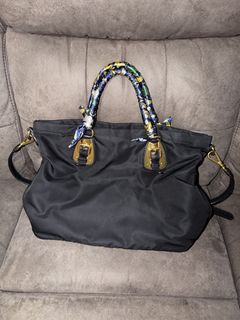 (Category: ) located in . Submitted by pricetosell (Listing ID 1424216549, Image 1). Description: .