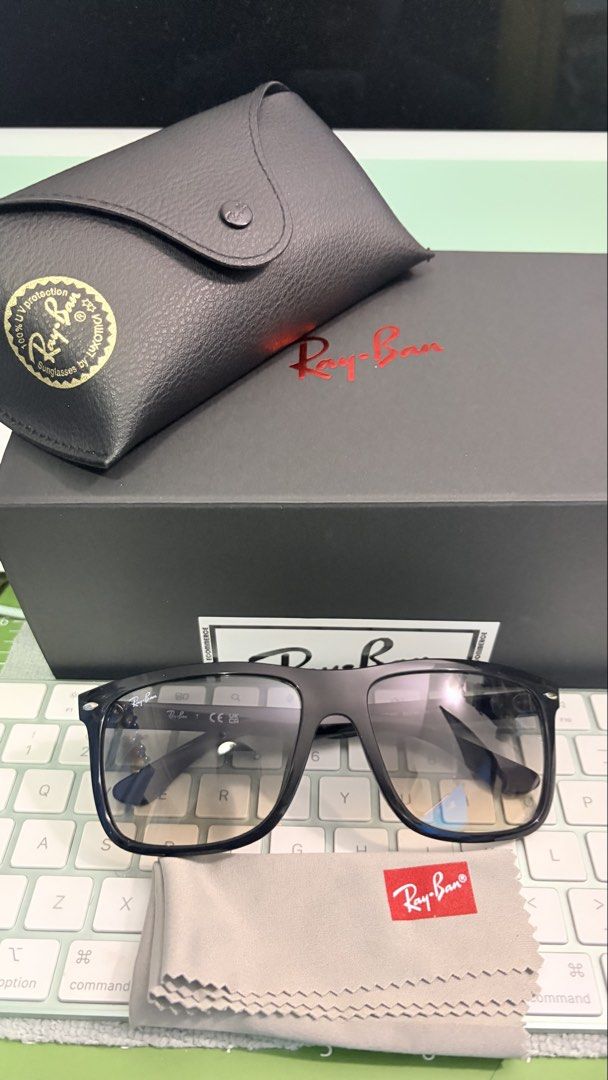 Ray-Ban Boyfriend Two RB4547F 601/33 (Category: Sunglasses & Eyewear) located in Quezon City. Submitted by mruse (Listing ID 1424180517, Image 1). Description: Selling my almost new Ray-ban Boyfriend Two. Only used it twice and was put back in the box. SRP: P10,092.00 Frame: Black Lens: Clear Gradient Grey Size: 60 This is original and will come in its original box. Please see photos to appreciate. Message me your offers. Lowballers will be ignor