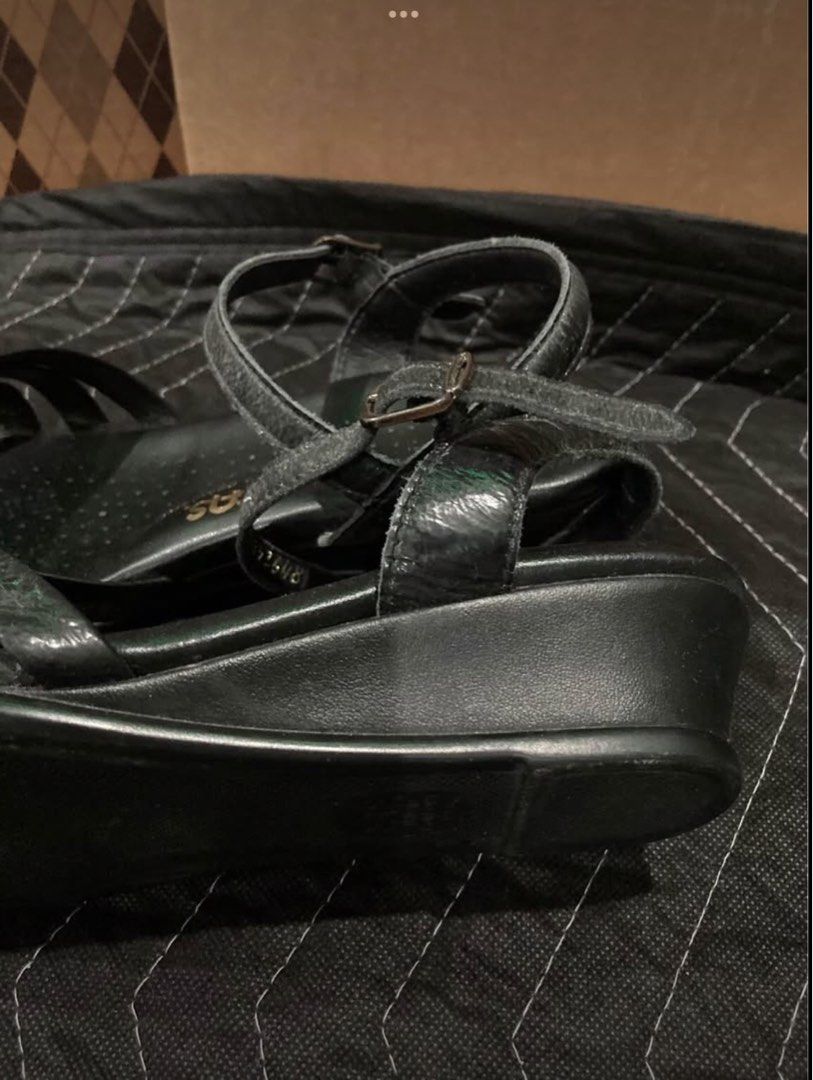 SAS Tripad Comfort Sandals (Category: Flats & Sandals) located in Pulilan. Submitted by aneth11983 (Listing ID 1424199275, Image 2). Description: ₱300+ sf Payment first basis 📍Pulilan, Bulacan.