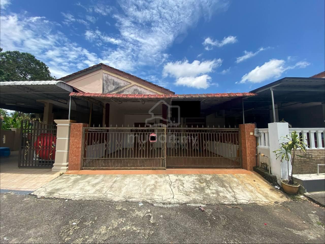 Single Storey Jalan Merak Bandar Putra Kulai, Property, For Sale on ...