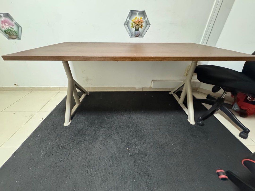 Study/work Table444596801629726721