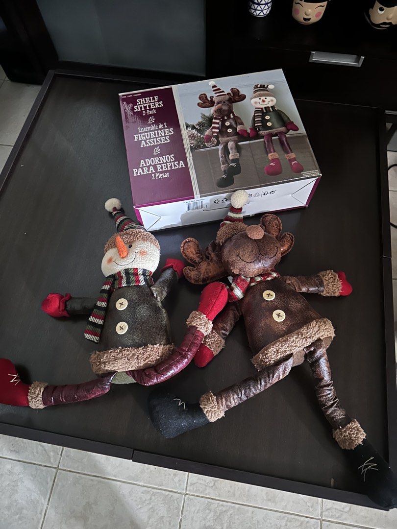 Decluttering! Take All Shelf Sitters Christmas Decorations Set (Category: Other Home Decor) located in Quezon City. Submitted by spatio (Listing ID 1424204051, Image 1). Description: - Includes a snowman shelf sitter with black hat, scarf, and red mittens. - Includes a reindeer shelf sitter with brown hat, scarf, and red mittens. - Includes several red and green elf hats with white accents. - 2 pcs throw pillows.