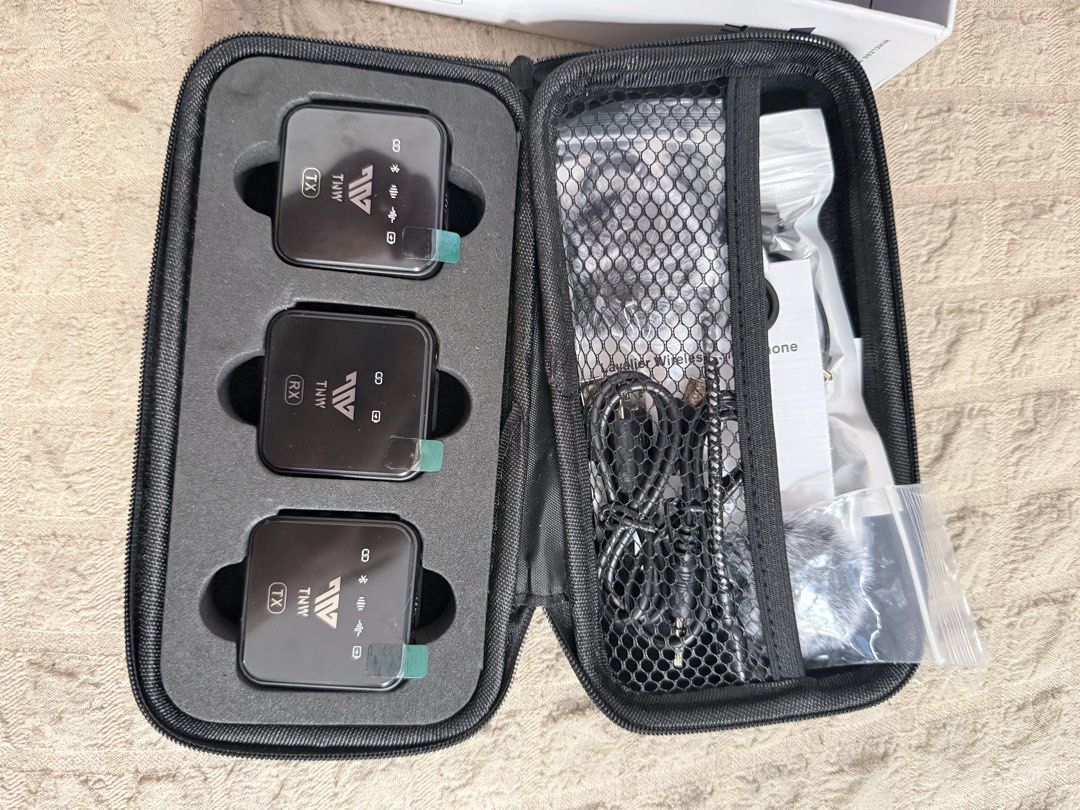 TNW N9 (Category: Microphones) located in Navotas City. Submitted by bayntotmo (Listing ID 1424194860, Image 3). Description: - TNW N9 Wireless Microphone Set - Includes receiver and two mic - Comes with carrying case - Ideal for vlogging, interviews, and online meetings - Meetup available in Camanava Rfs: tried once lang. not for me.