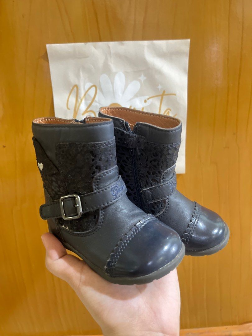 Terno Set plus Toddler Boots Made in Italy (Category: Babies & Kids Fashion) located in Alfonso. Submitted by herrrjoyce (Listing ID 1424188147, Image 2). Description: OOTD Set from Shein 9-12months, white tights not included. BOOTS - Geox Brand Bought from Italy Eur19 12cm .
