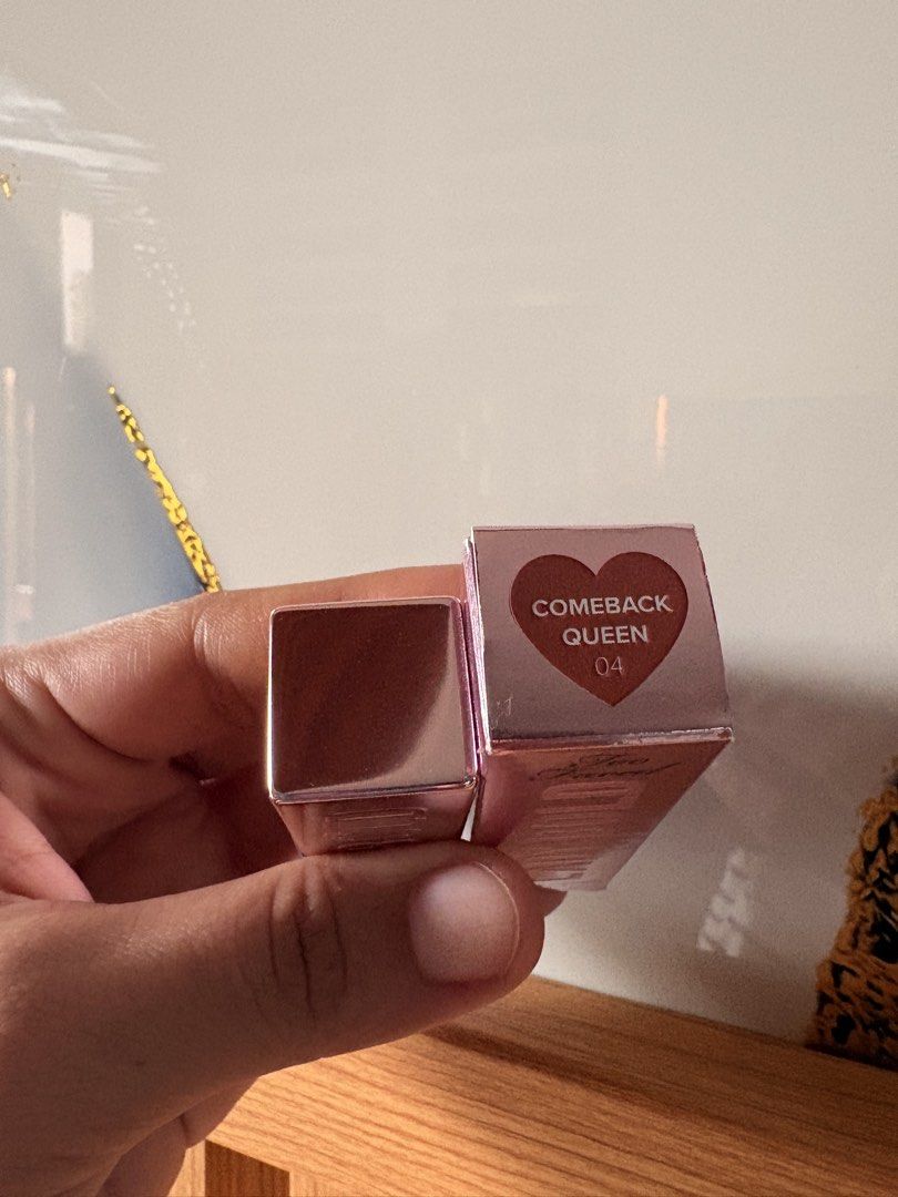 Too Faced Lady Bold Lipstick - Comeback Queen (Category: Makeup) located in Lingayen. Submitted by momsheebrandedstuffs (Listing ID 1424170578, Image 2). Description: ✅Original ✅from USA RFS: too many lippies ₱680 (free ship)🛍️.