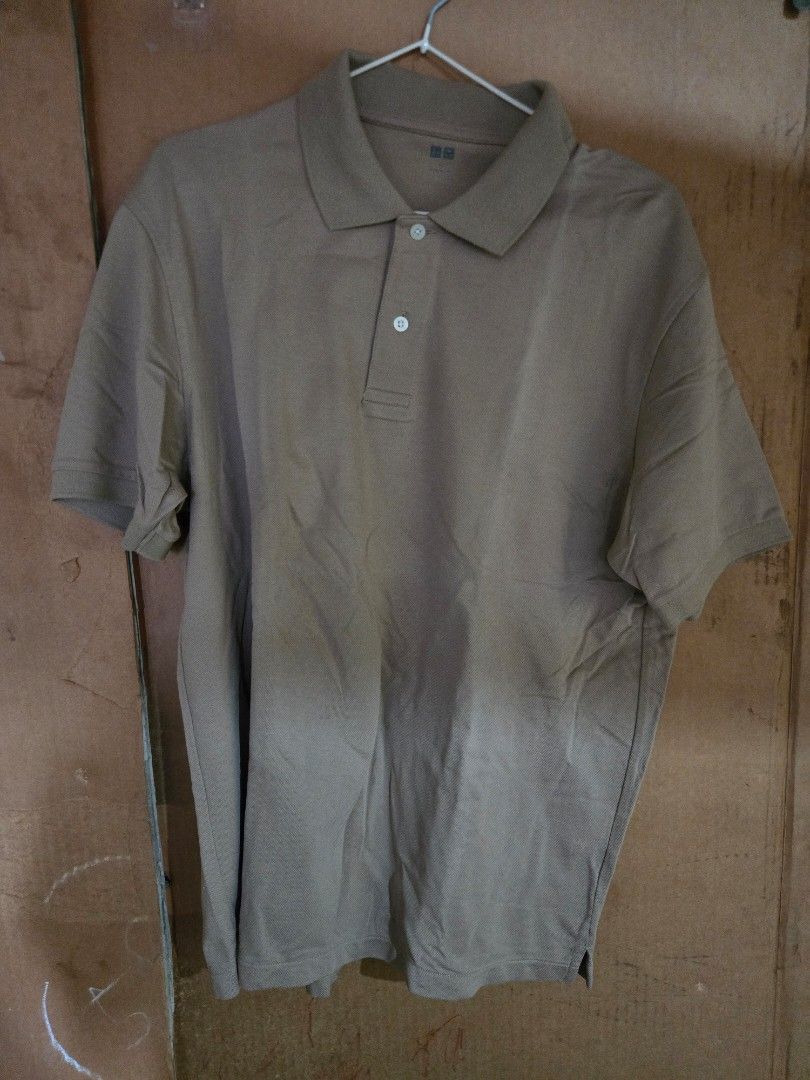Uniqlo Polo Shirt (Category: Tshirts & Polo Shirts ) located in Paranaque City. Submitted by cloudy.bear (Listing ID 1424236307, Image 1). Description: - Uniqlo polo shirt - Classic collar and button-down style - Solid color - Comfortable material - Short sleeves - Perfect for warm weather - Ready to wear.