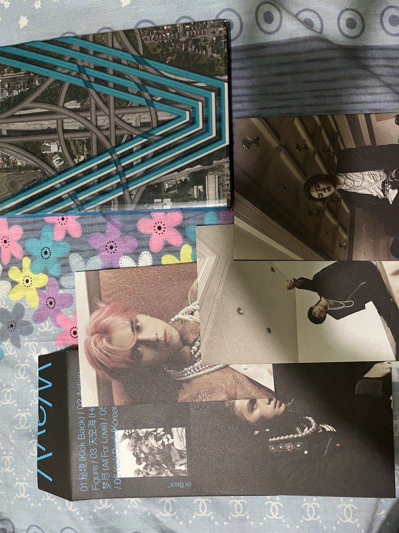 WayV - Kick Back (The 3rd Mini Album) (Category: CDs & DVDs) located in Manila. Submitted by paurinpompom (Listing ID 1424304884, Image 2). Description: unsealed, preloved -winwin photocard has some markings (pls see pic) mop: GCASH mod: j&t (sf must be shouldered by buyer) .