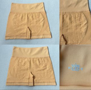 (Category: ) located in . Submitted by buysomepreloved (Listing ID 1424178000, Image 1). Description: .
