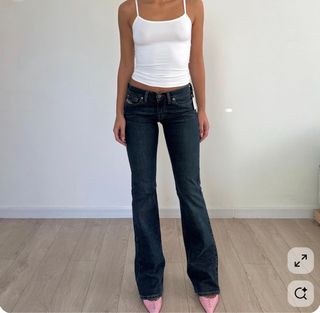 (Category: ) located in . Submitted by especiallyjeans04 (Listing ID 1424304879, Image 1). Description: .