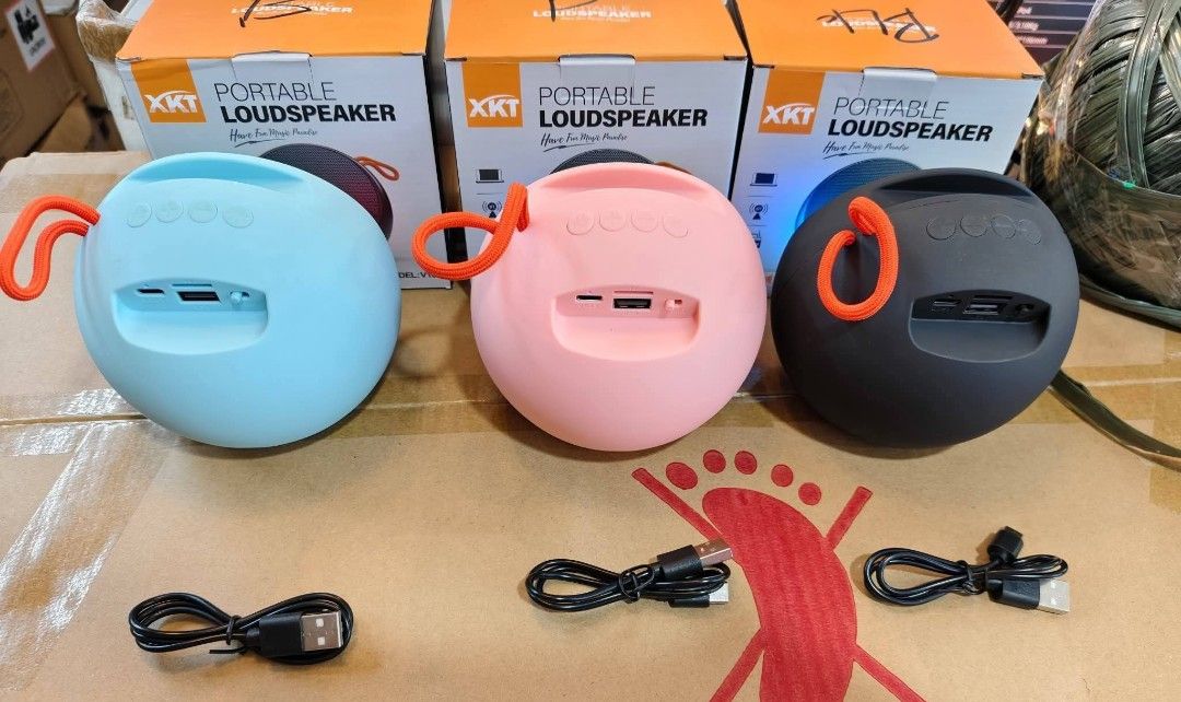 XKT V16 Portable Loudspeaker (Category: Soundbars, Speakers & Amplifiers) located in Manila. Submitted by kairos_luckyonlineshop (Listing ID 1424235330, Image 3). Description: XKT V16 Portable Speaker - Round design with colorful LED light - Available colors: Pink, Blue, Black - 8W Power - Portable.