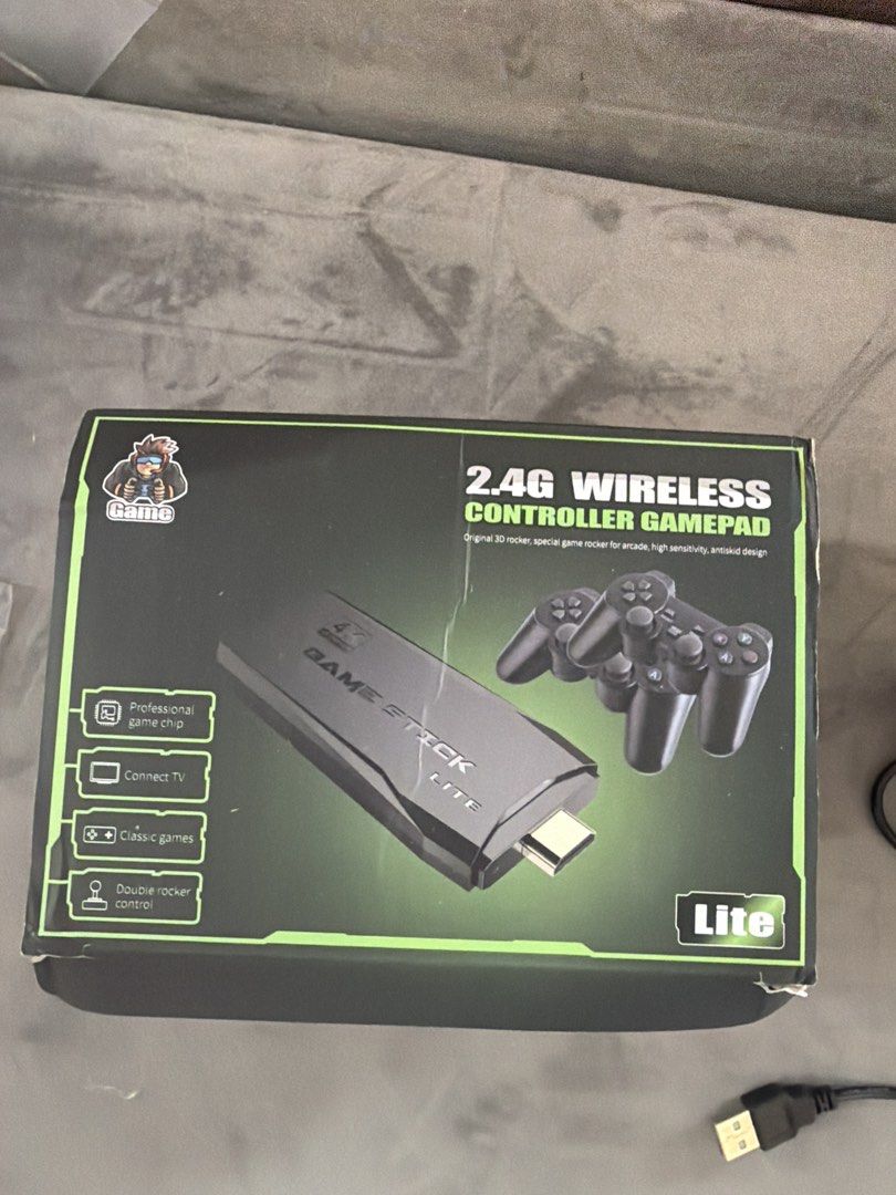 2.4G Wireless Controller Gamepad (Category: Controllers) located in Quezon City. Submitted by destashingmycloset (Listing ID 1427557859, Image 1). Description: .