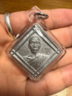 （分類：）位於 。 由 ericlauamulet 提交（商品編號 1427631518，圖片 1）。簡介： 。