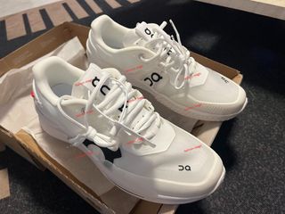 (Category: ) located in . Submitted by fashion.luxe (Listing ID 1427551685, Image 1). Description: .