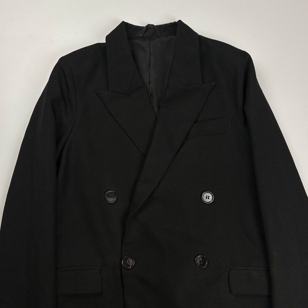 Acne Studios Double Breasted Blazer (Category: Luxury Apparel) located in Bacolod City. Submitted by cast.archives (Listing ID 1427504840, Image 2). Description: Acne Studios Double Breasted Blazer Authentic Tagged size: 36 Size: Medium Condition: Very good Flaw: Need wash only.