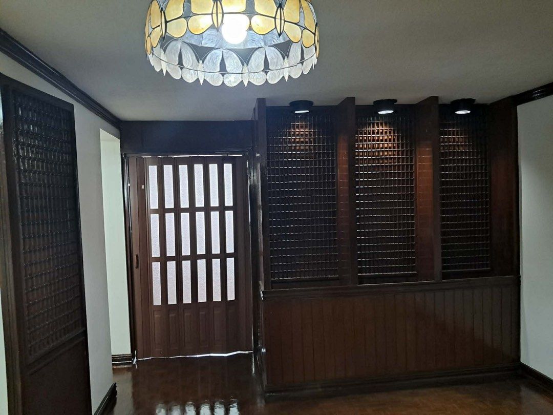 Amorsolo Makati Condominium (Category: Apartments & Condos) located in Manila. Submitted by maricarorcino (Listing ID 1427583582, Image 3). Description: ✨ FOR SALE or LEASE — Amorsolo Condominium, Makati ✨ Looking for a comfortable and strategic home in the heart of Makati? This spacious unit is perfect for professionals and city living. 🏢 Amorsolo Condominium 📍 Located along the Central Business District of Makati 🚶‍♂️ Only 3 minutes walk to 