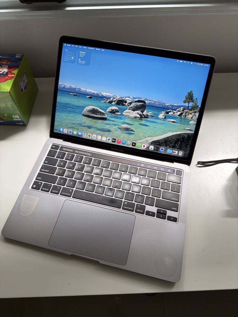 Apple MacBook Pro 13" M1 Chip 16GB RAM