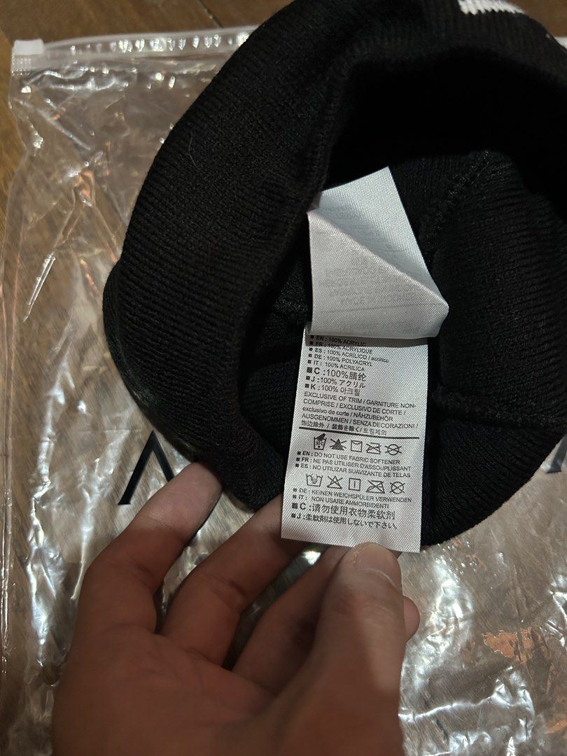 Arc'teryx Beanie (Category: Caps & Hats) located in La Trinidad. Submitted by triptothethrifttt (Listing ID 1427532655, Image 3). Description: Brand new No issue dm to purchase Luzon 2-3 days shipping .