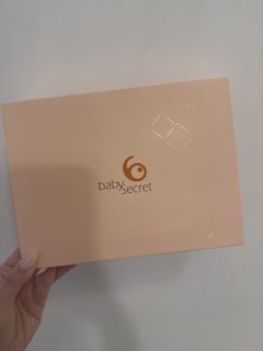 （分類：）位於 。 由 applesssssssa 提交（商品編號 1427535141，圖片 1）。簡介： 。