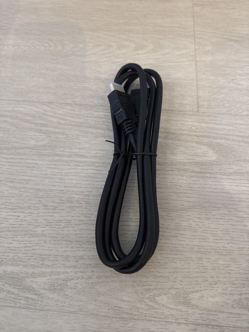 Black HDMI Cable405973934246481920
