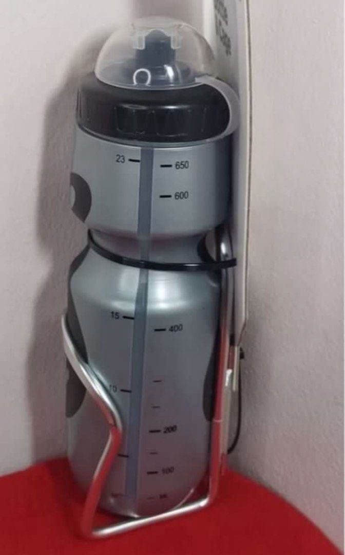 BN water bottle for bicycle484070191268505602