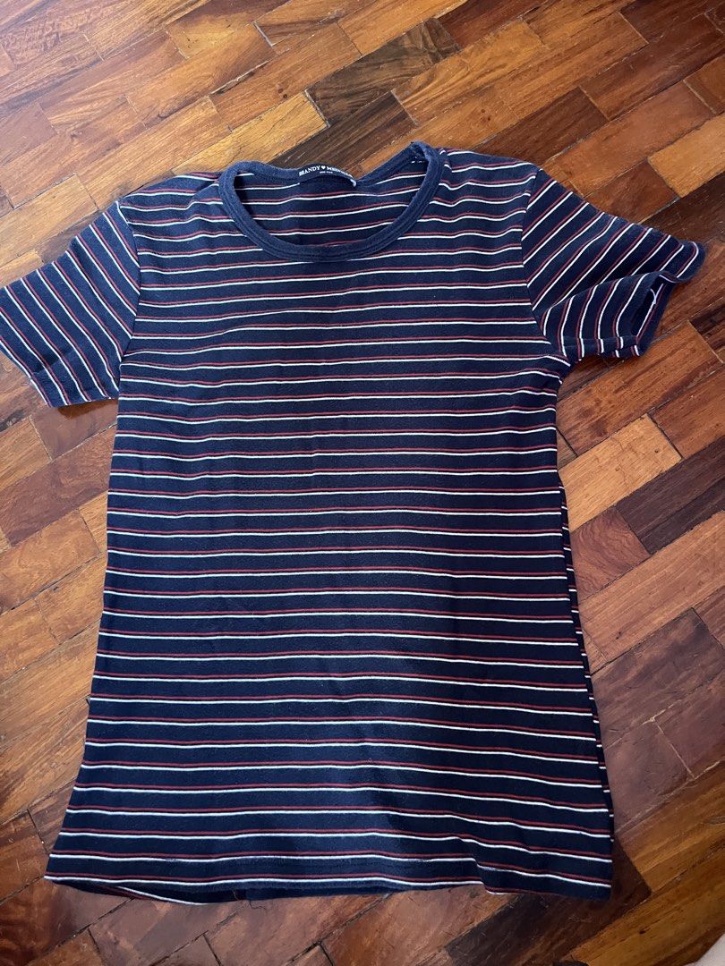 Brandy Melville Striped Tee (Category: Shirts) located in Muntinlupa City. Submitted by ysabeb (Listing ID 1427556467, Image 2). Description: .
