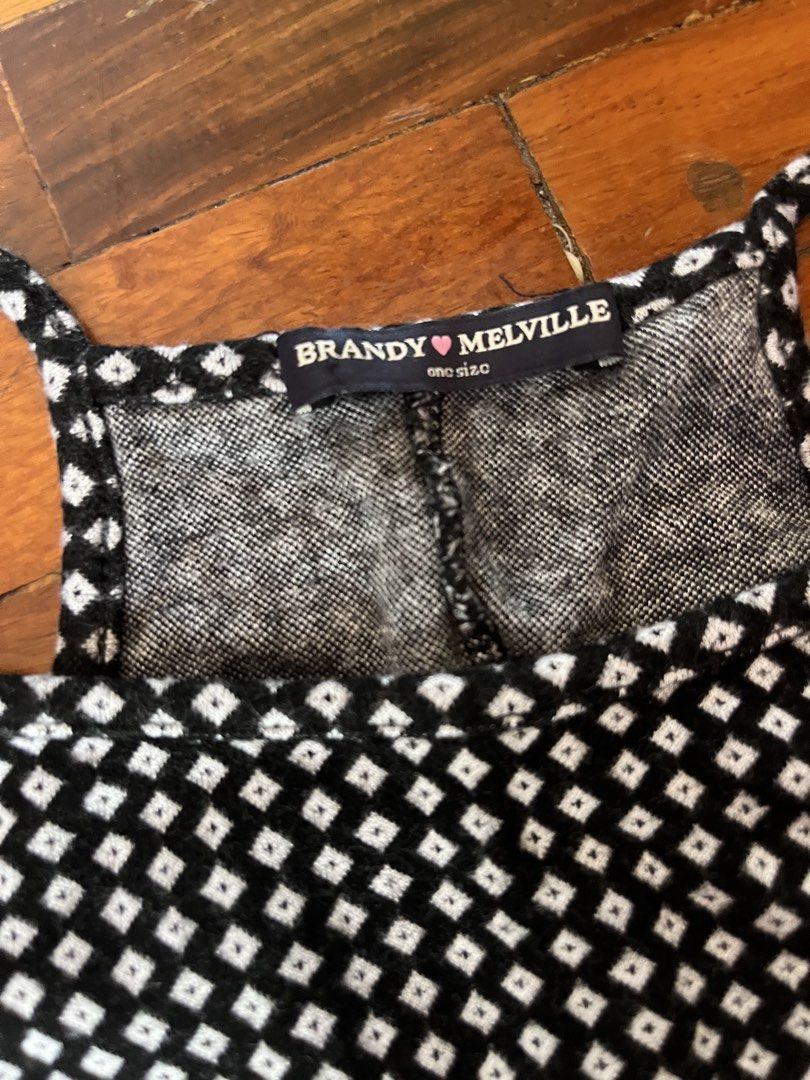 Brandy Melville Tank Top (Category: Sleeveless) located in Muntinlupa City. Submitted by ysabeb (Listing ID 1427555097, Image 3). Description: .
